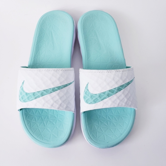 nike benassi soft